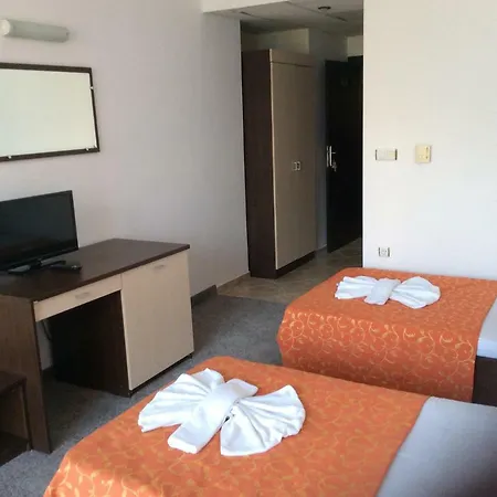 Sunrise Sands Хотел